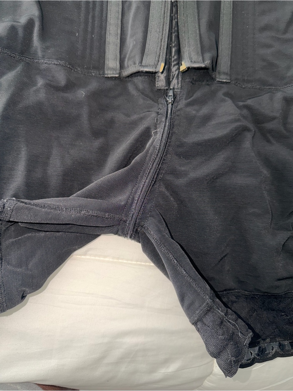 Black Full-Body Shapewear Bodysuit with Front Closure “FAJA” - Picture 3 of 5